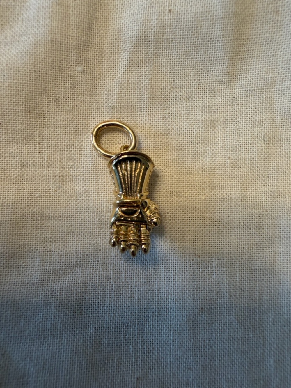 Pandora Marvel Avengers Infinity Gauntlet Dangle Charm - Picture 4 of 7